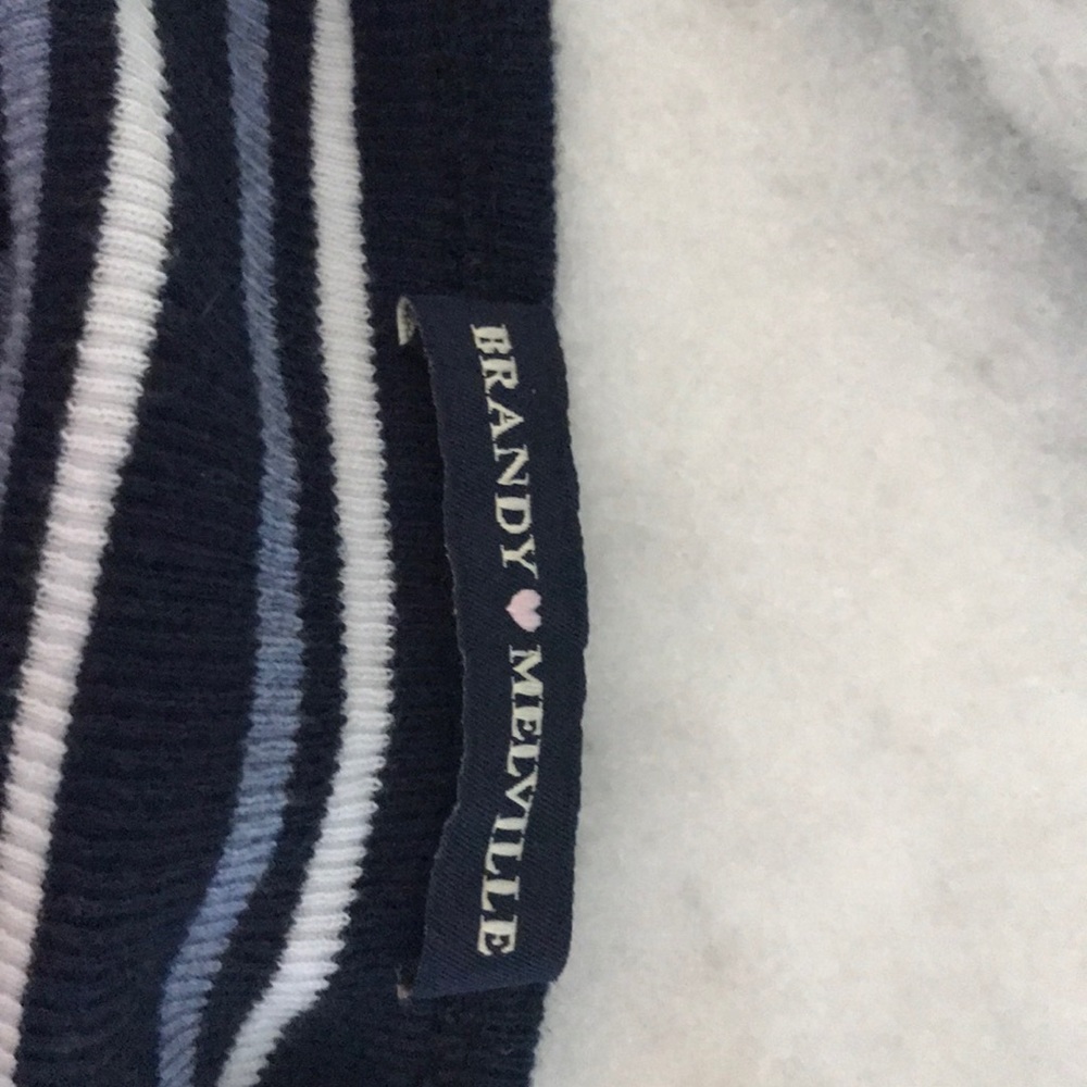 Brandy Melville tank top - Picture 3 of 3